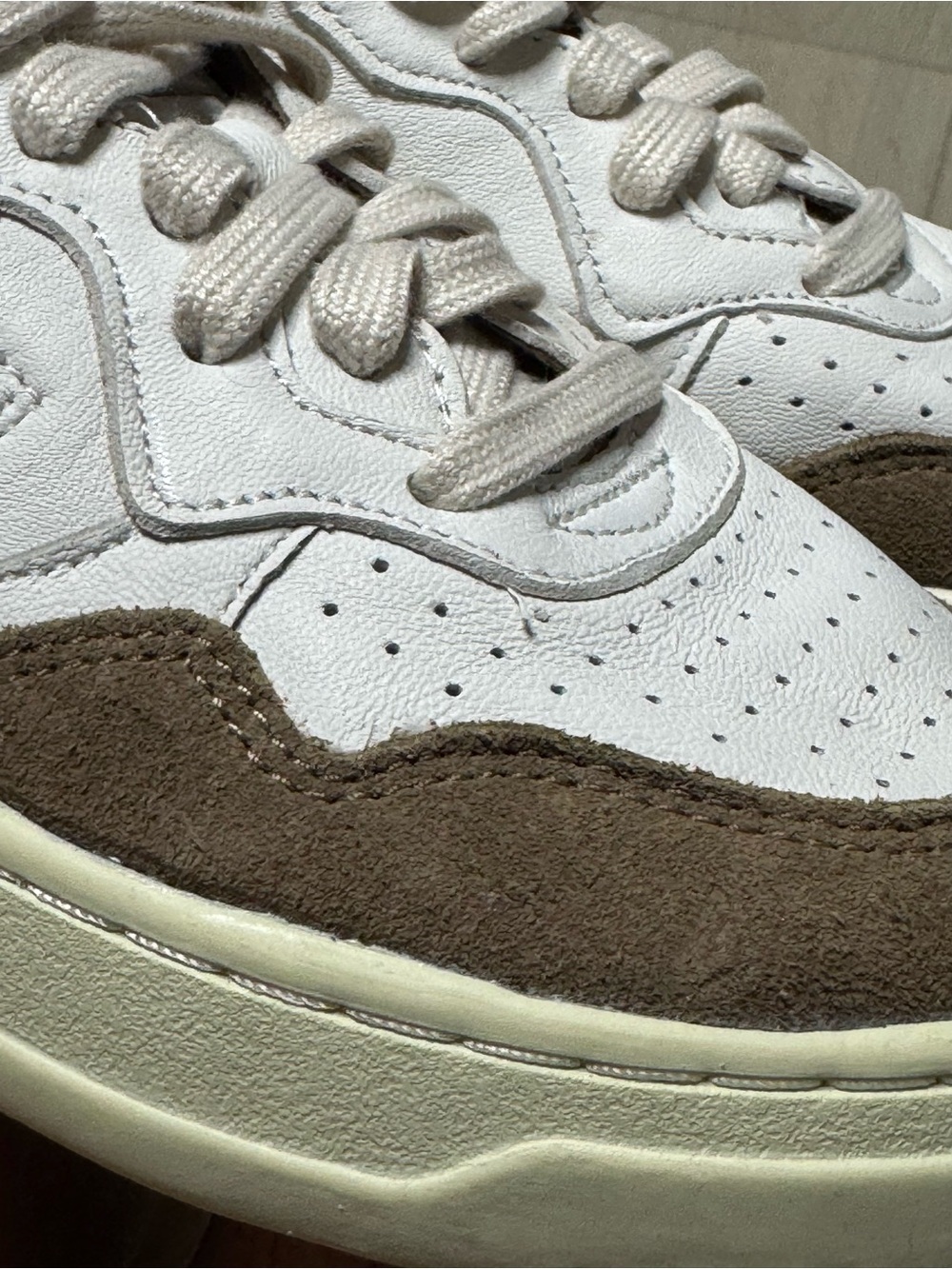 Autry Medalist Low White Taupe Leather Suede Retro Sneakers EU 38 US 8 - Picture 7 of 11